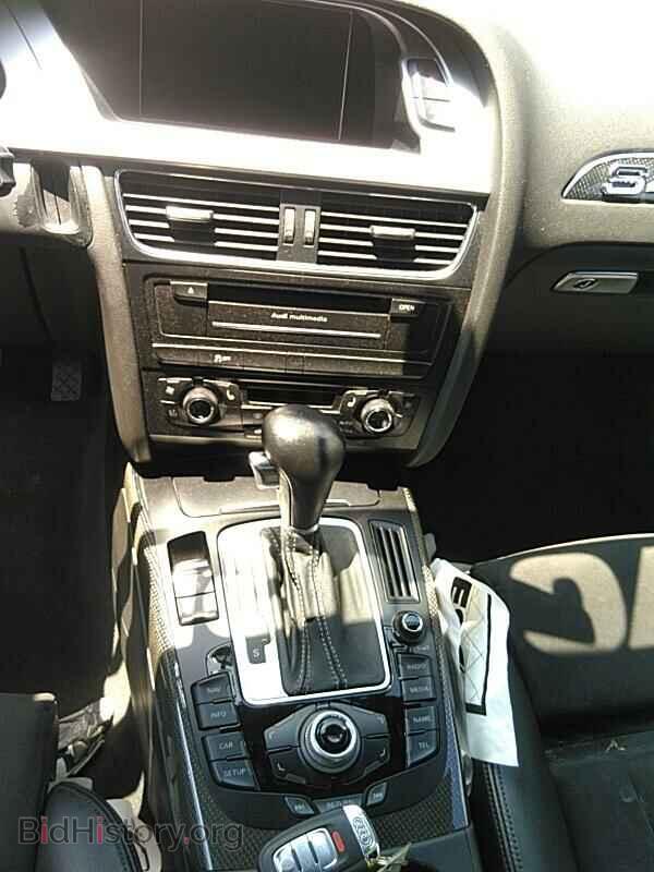 2011 Audi S4 - VIN: WAUBGAFL5BA050592 - Фото 4