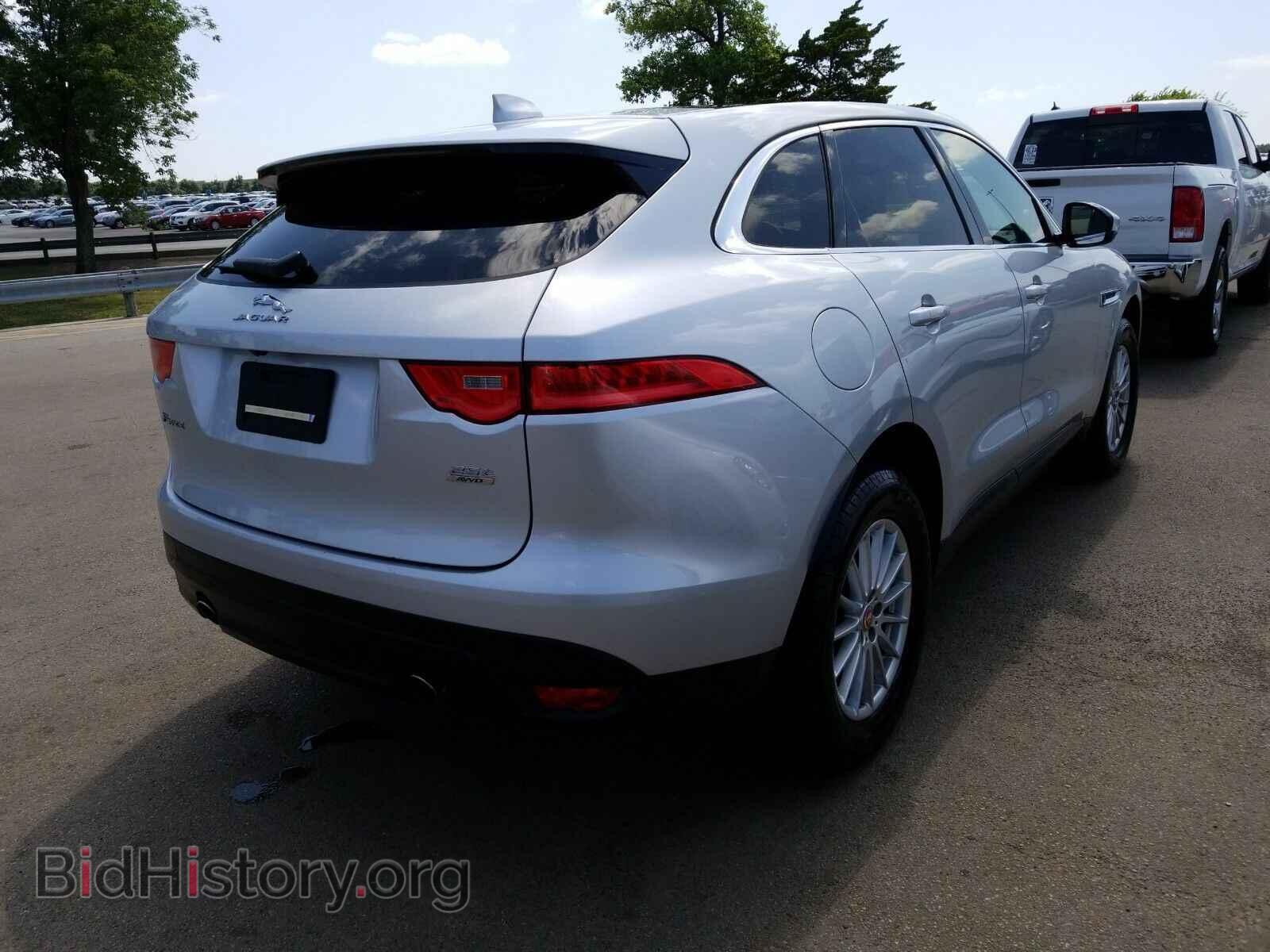 2019 Jaguar F-PACE - VIN: SADCS2FX5KA391509 - Фото 2