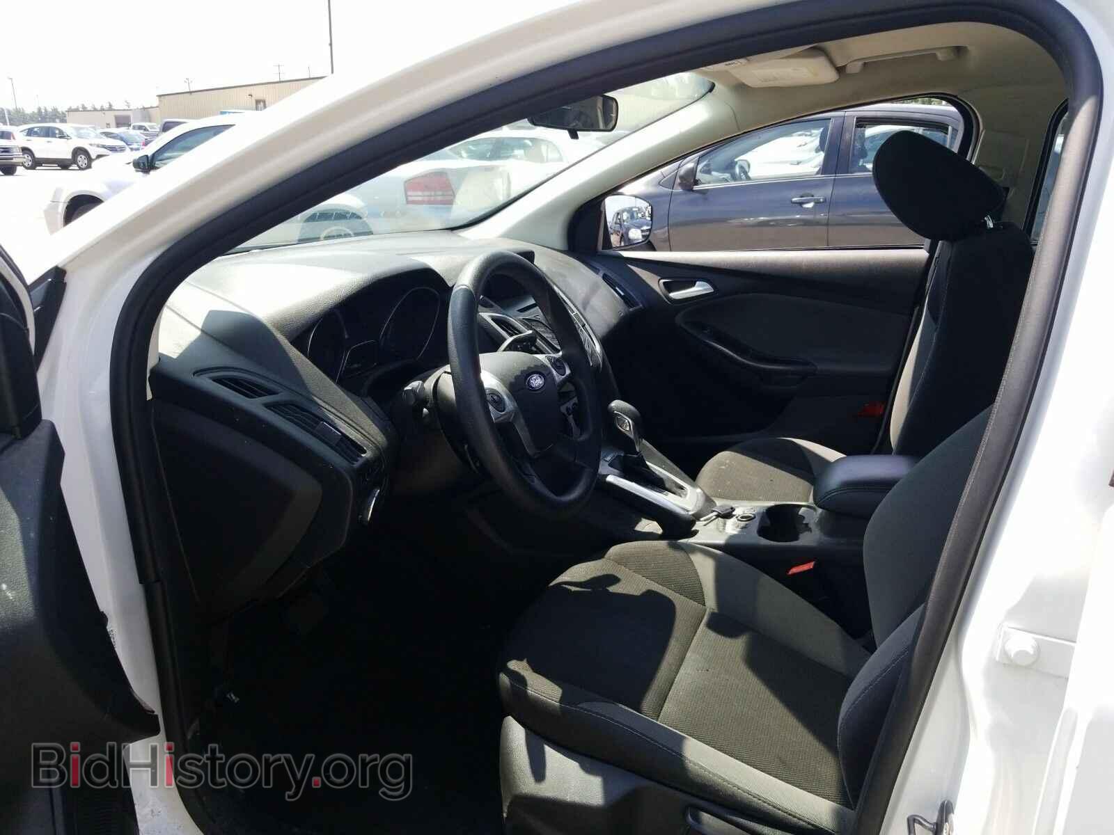 2013 Ford Focus - VIN: 1FADP3F25DL242364 - Photo 3