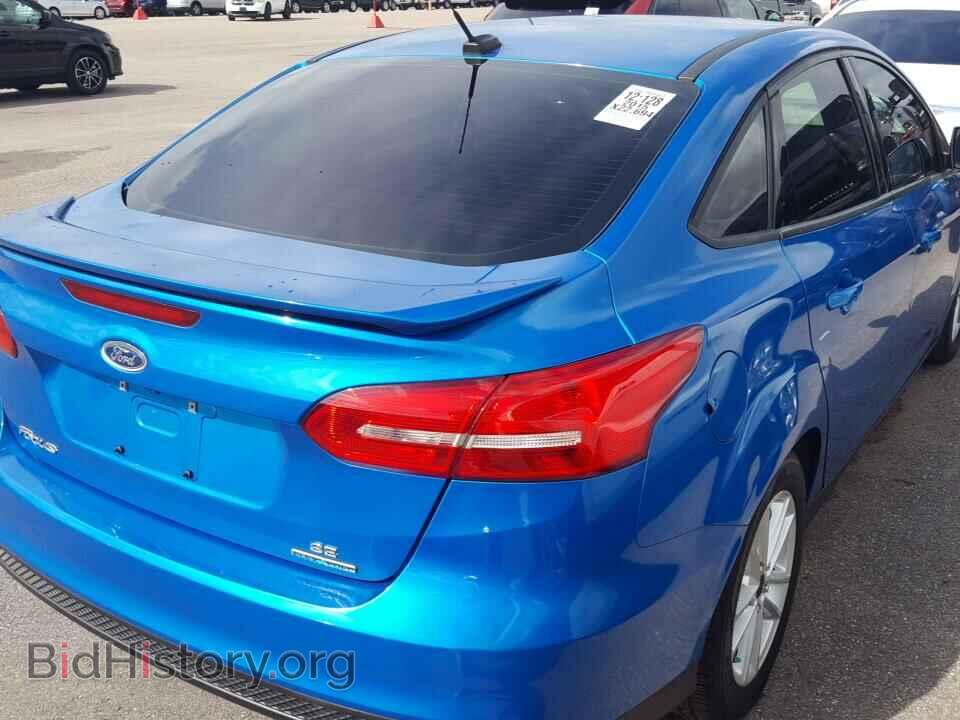 2015 Ford Focus - VIN: 1FADP3F24FL299612 - Фото 2