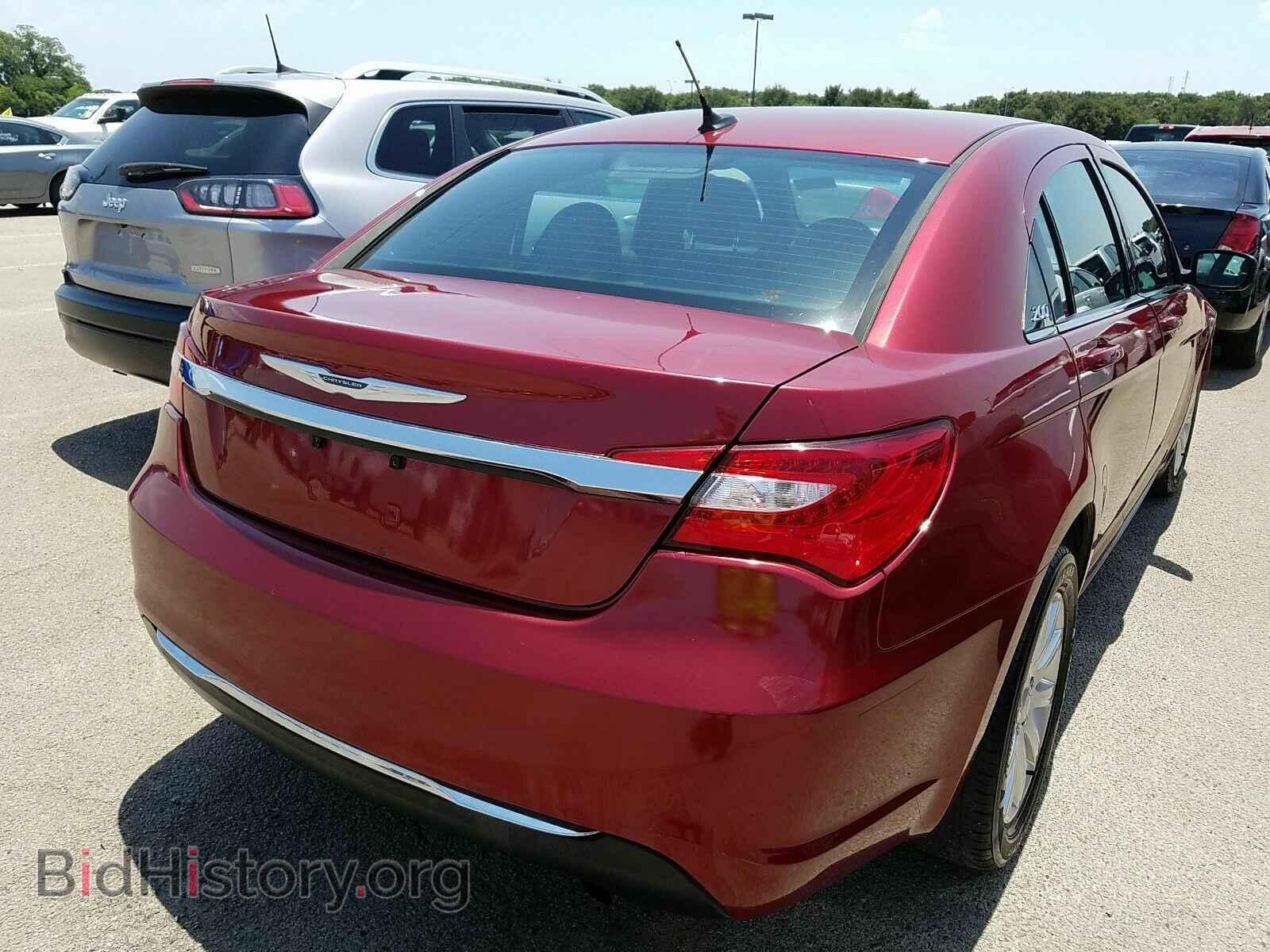 2013 Chrysler 200 - VIN: 1C3CCBBB4DN553665 - Фото 2