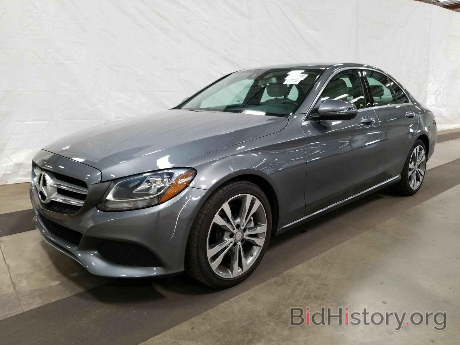 Photo 55SWF4JBXHU206986 - Mercedes-Benz C-Class 2017