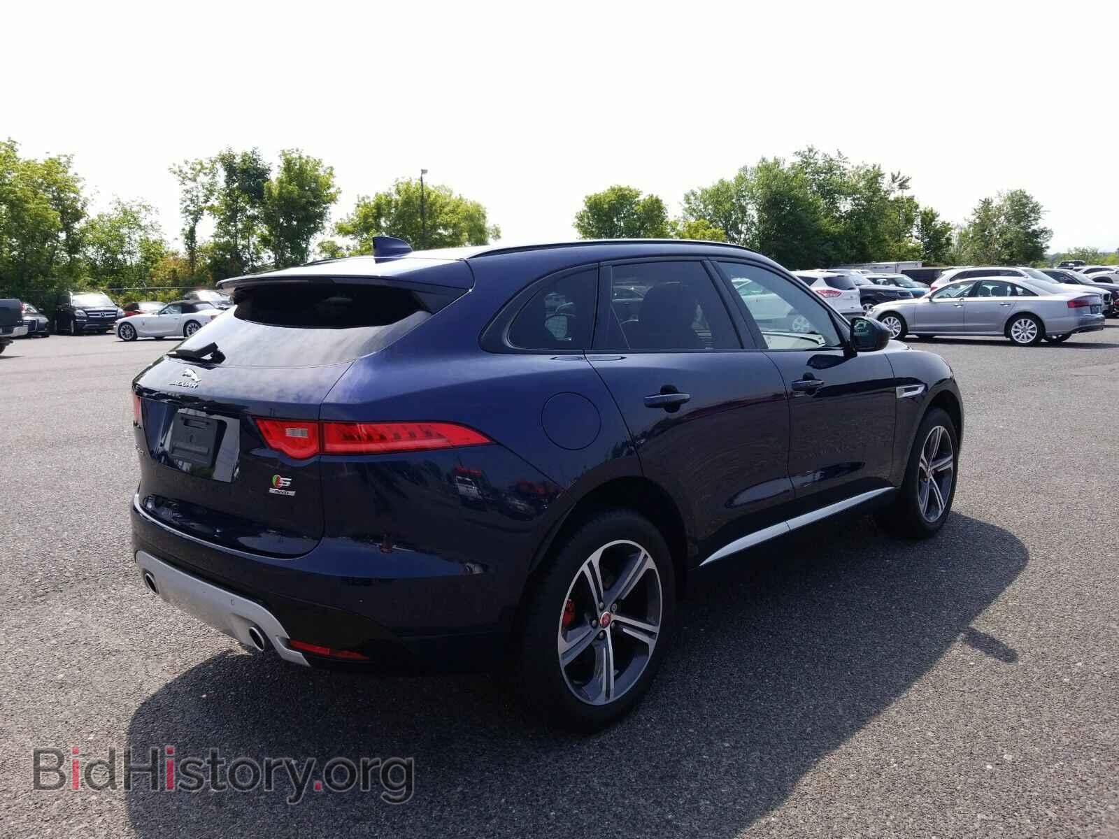2017 Jaguar F-PACE - VIN: SADCM2BV1HA491064 - Фото 4