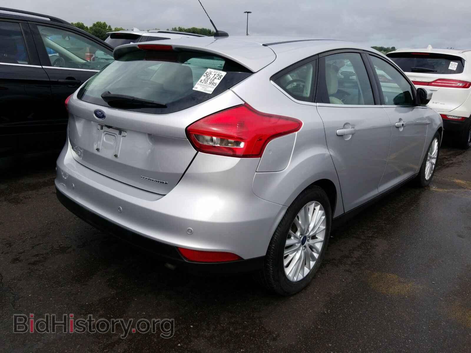 2018 Ford Focus - VIN: 1FADP3N29JL280791 - Photo 2