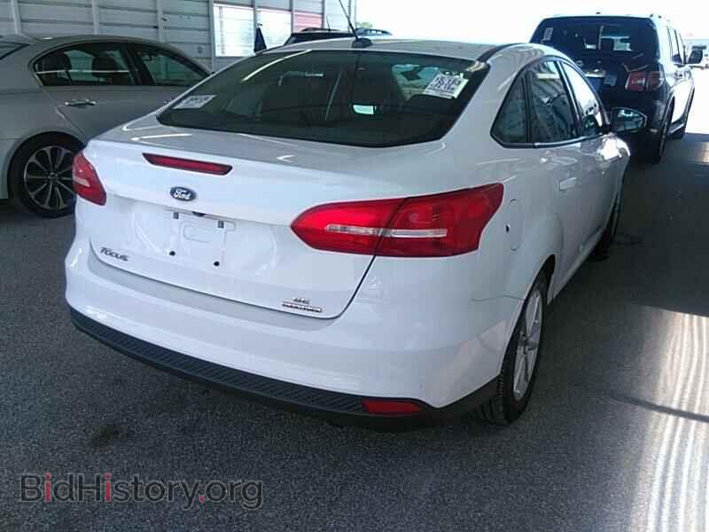 2015 Ford Focus - VIN: 1FADP3F20FL308242 - Фото 2