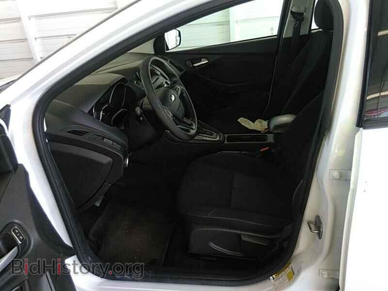 2015 Ford Focus - VIN: 1FADP3F20FL308242 - Фото 3