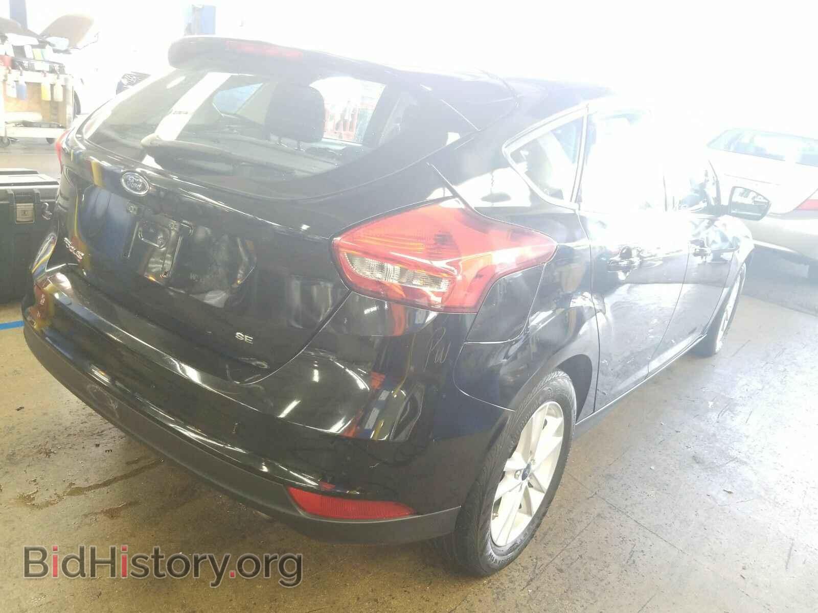 2017 Ford Focus - VIN: 1FADP3K20HL211857 - Photo 2