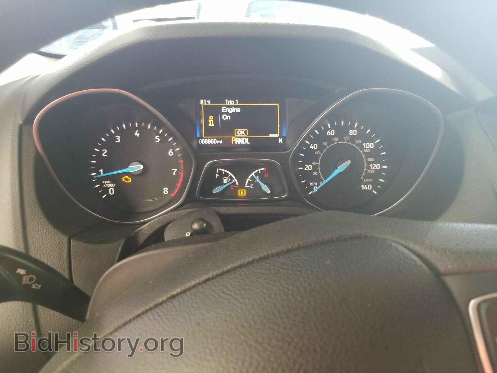 2017 Ford Focus - VIN: 1FADP3K20HL211857 - Photo 5