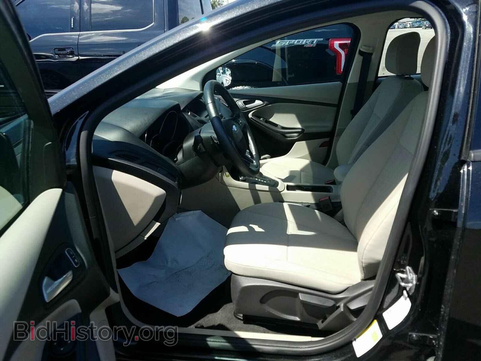 2015 Ford Focus - VIN: 1FADP3F24FL349439 - Photo 3