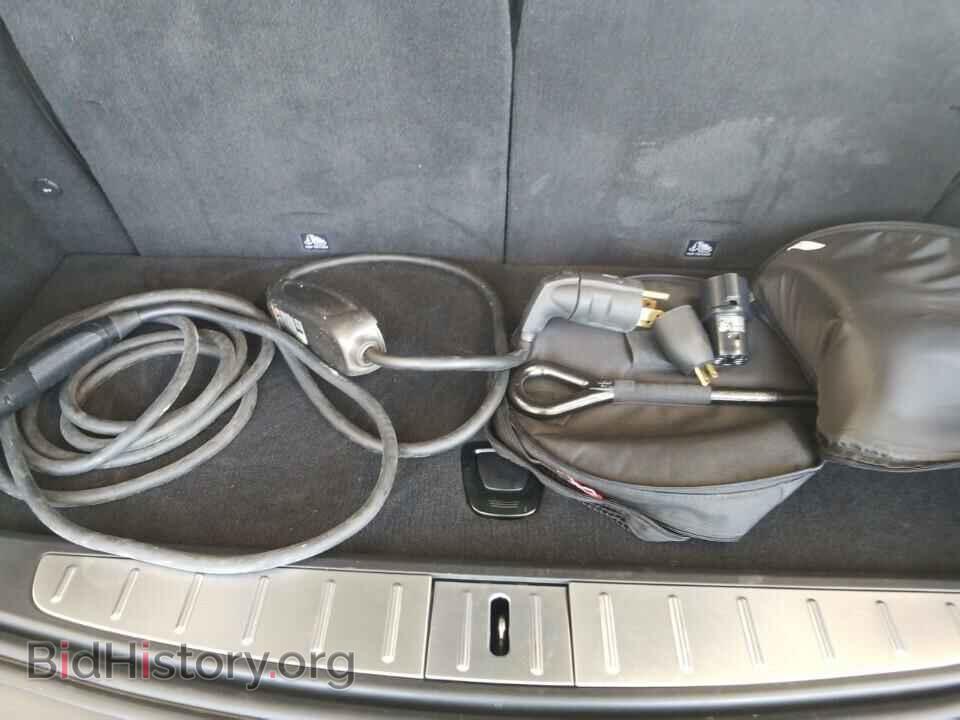 2016 Tesla Model X - VIN: 5YJXCBE44GF011298 - Фото 8