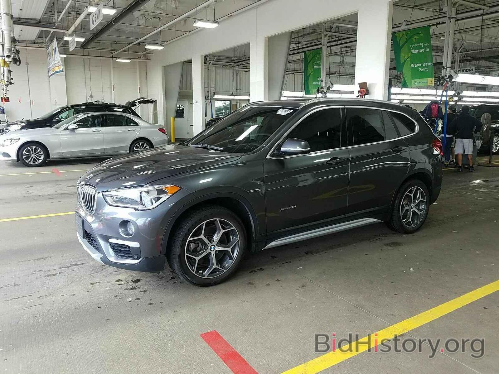 Фотография WBXHT3C38H5F68955 - BMW X1 2017