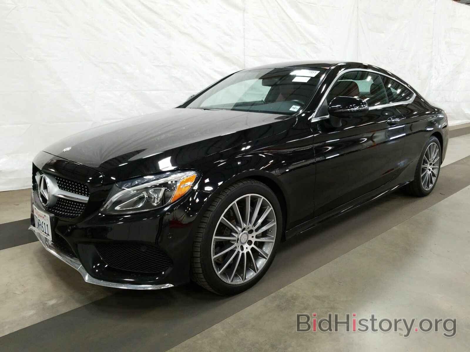 Photo WDDWJ4JB4HF360658 - Mercedes-Benz C-Class 2017