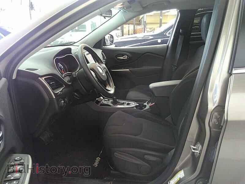 2019 Jeep Cherokee - VIN: 1C4PJLCB6KD160695 - Фото 3