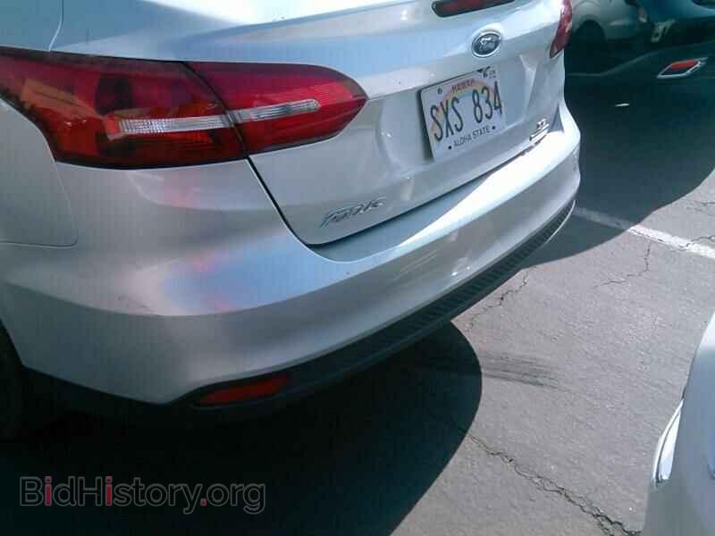 2016 Ford Focus - VIN: 1FADP3F29GL337658 - Photo 8