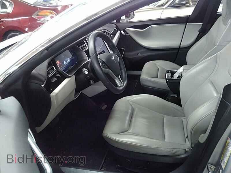 2016 Tesla Model S - VIN: 5YJSA1E22GF131951 - Photo 3