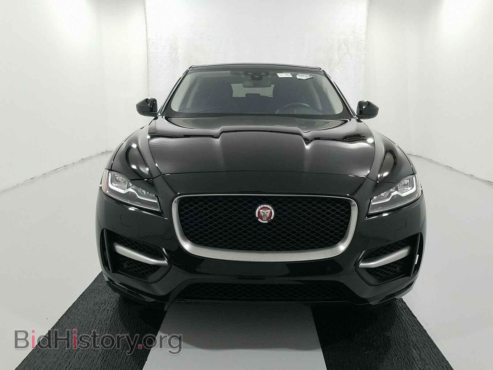 2017 Jaguar F-PACE - VIN: SADCL2BV9HA047577 - Фото 2