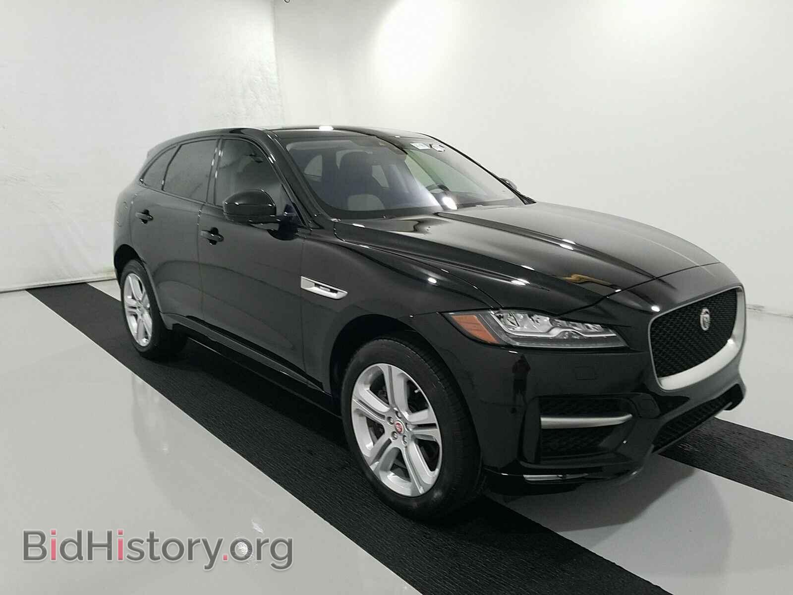 2017 Jaguar F-PACE - VIN: SADCL2BV9HA047577 - Фото 3