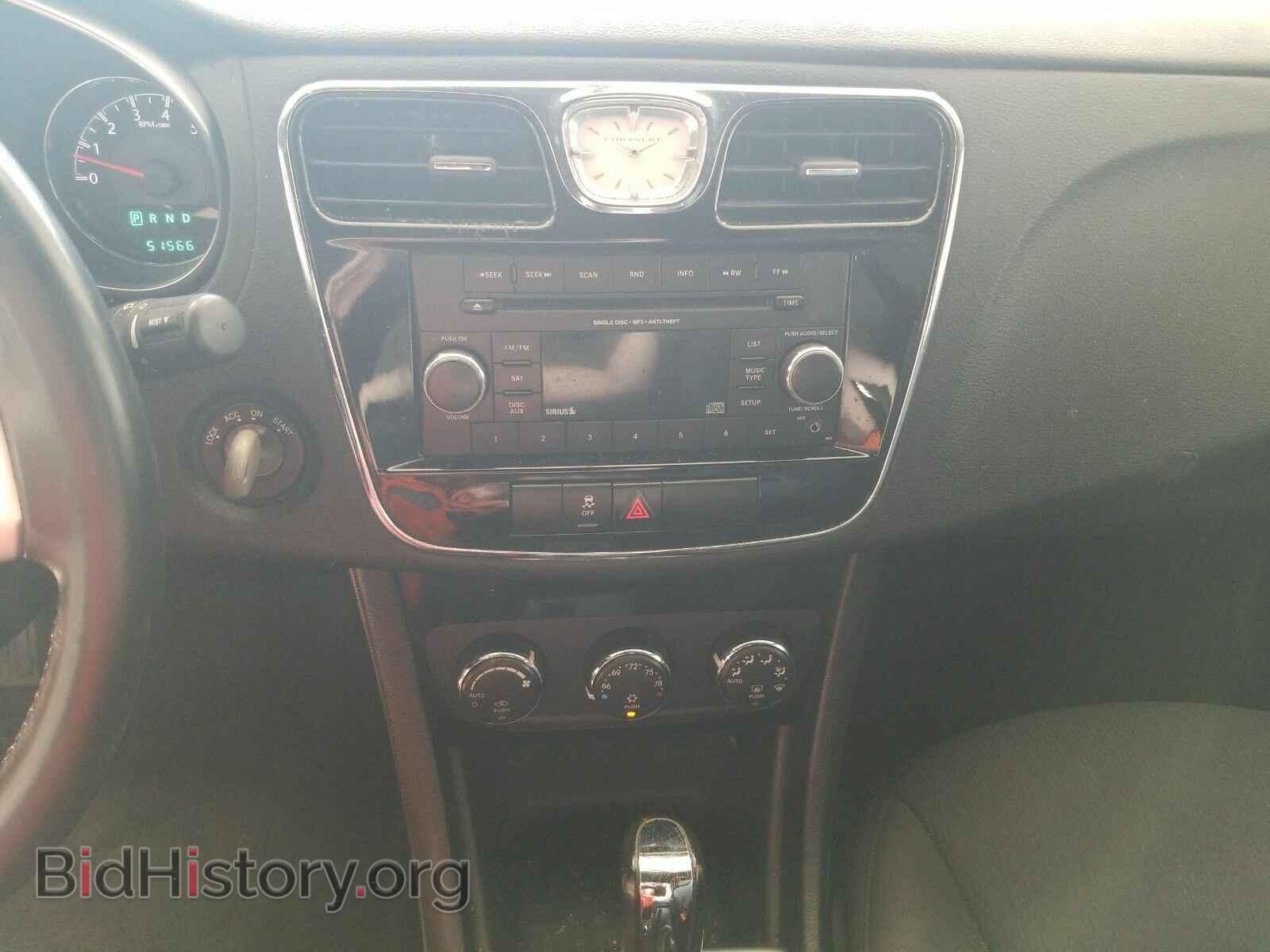2013 Chrysler 200 - VIN: 1C3CCBBG3DN712199 - Фото 4