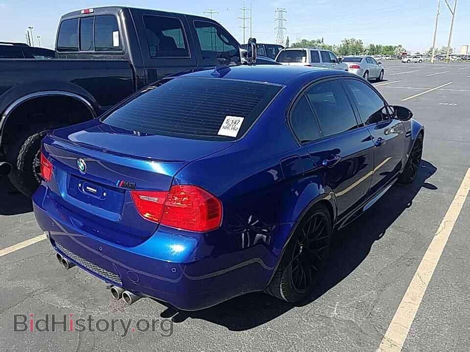 2011 BMW M3 - VIN: WBSPM9C56BE203861 - Фото 2