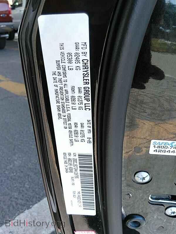 2010 Dodge Challenger - VIN: 2B3CJ5DT2AH120795 - Photo 6