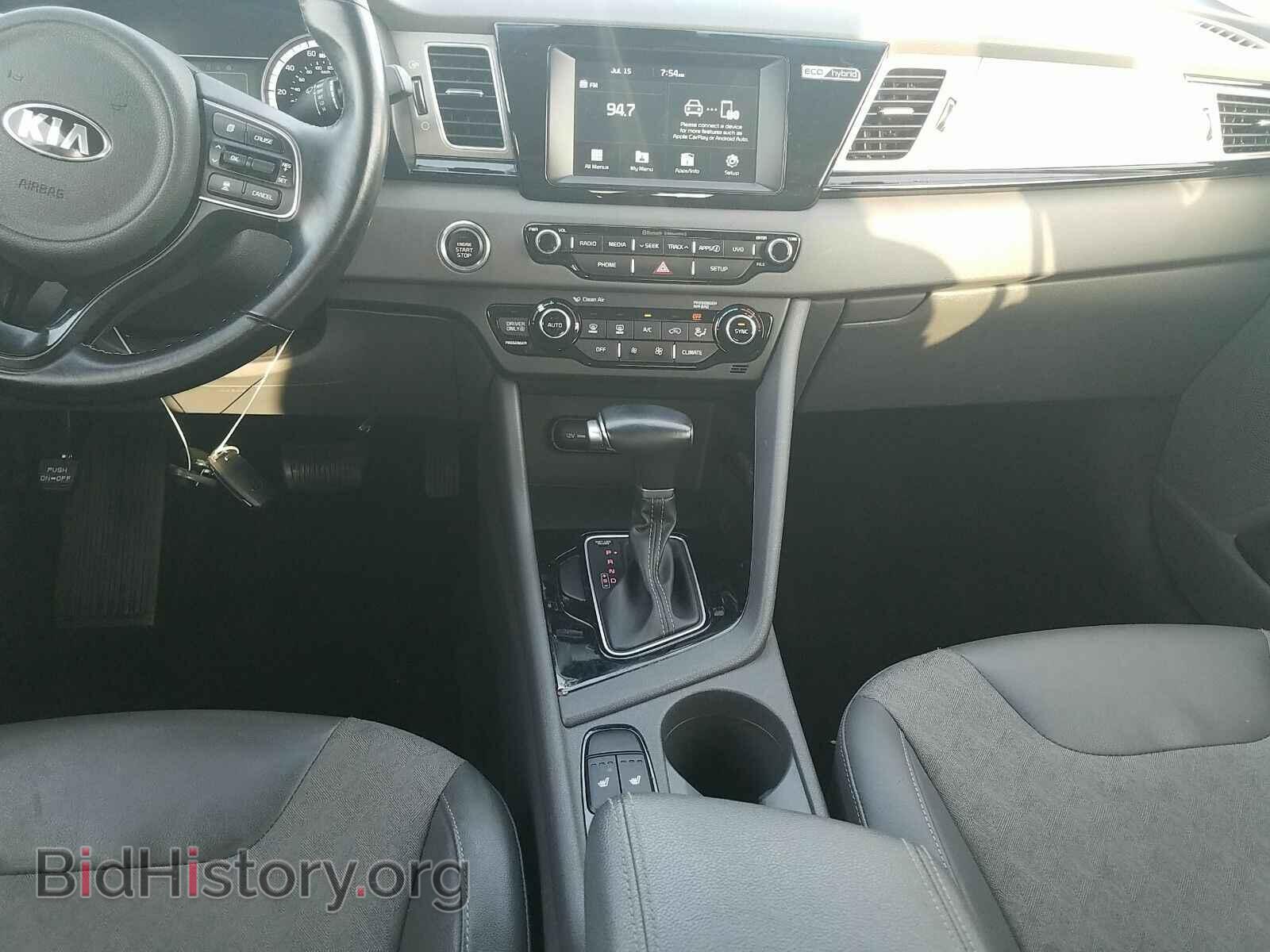 2017 Kia Niro - VIN: KNDCC3LC9H5040328 - Фото 4