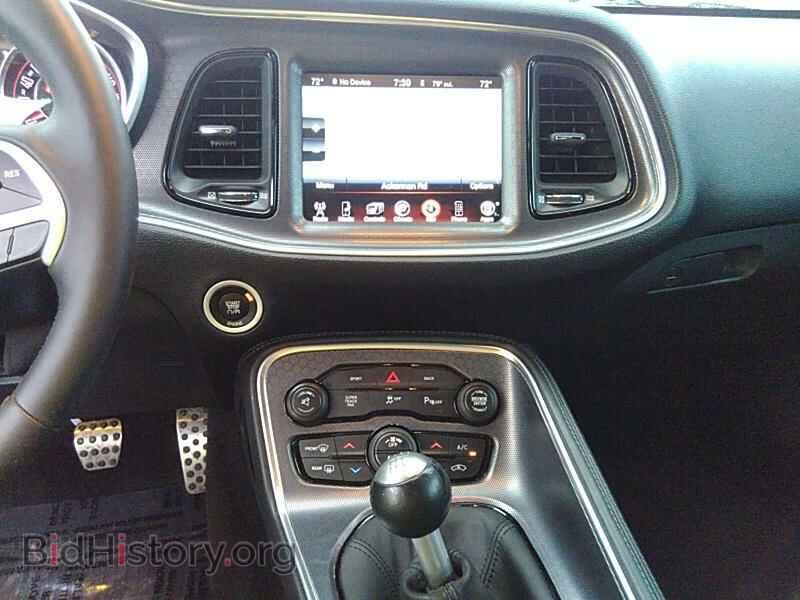2015 Dodge Challenger - VIN: 2C3CDZFJ4FH764724 - Photo 4
