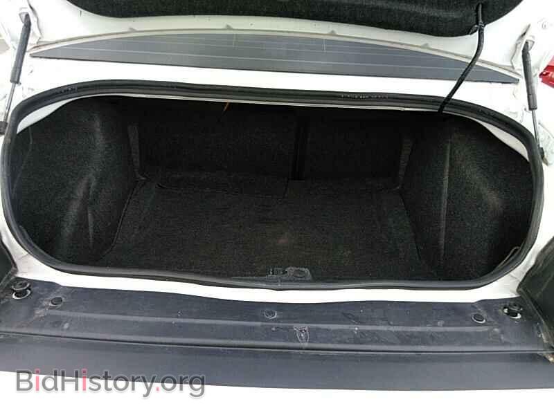2015 Dodge Challenger - VIN: 2C3CDZFJ4FH764724 - Photo 7