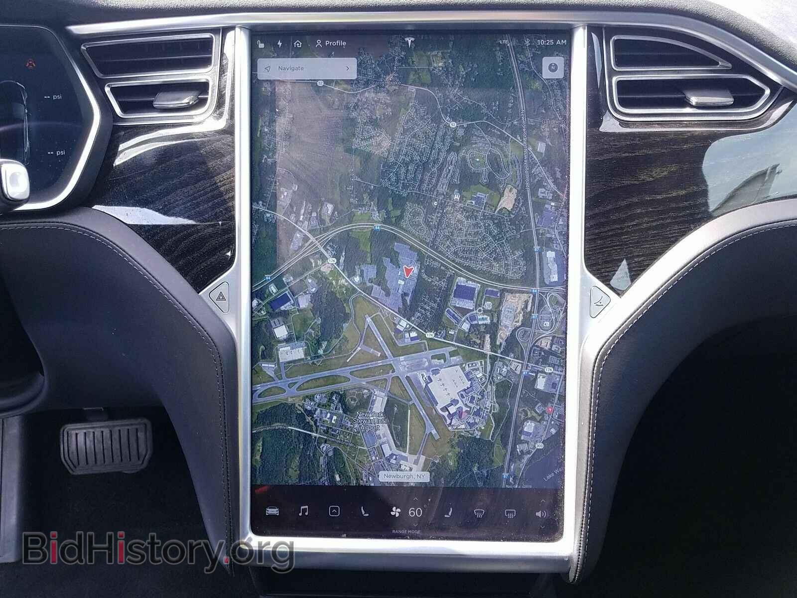 2016 Tesla Model S - VIN: 5YJSA1E2XGF146763 - Photo 4