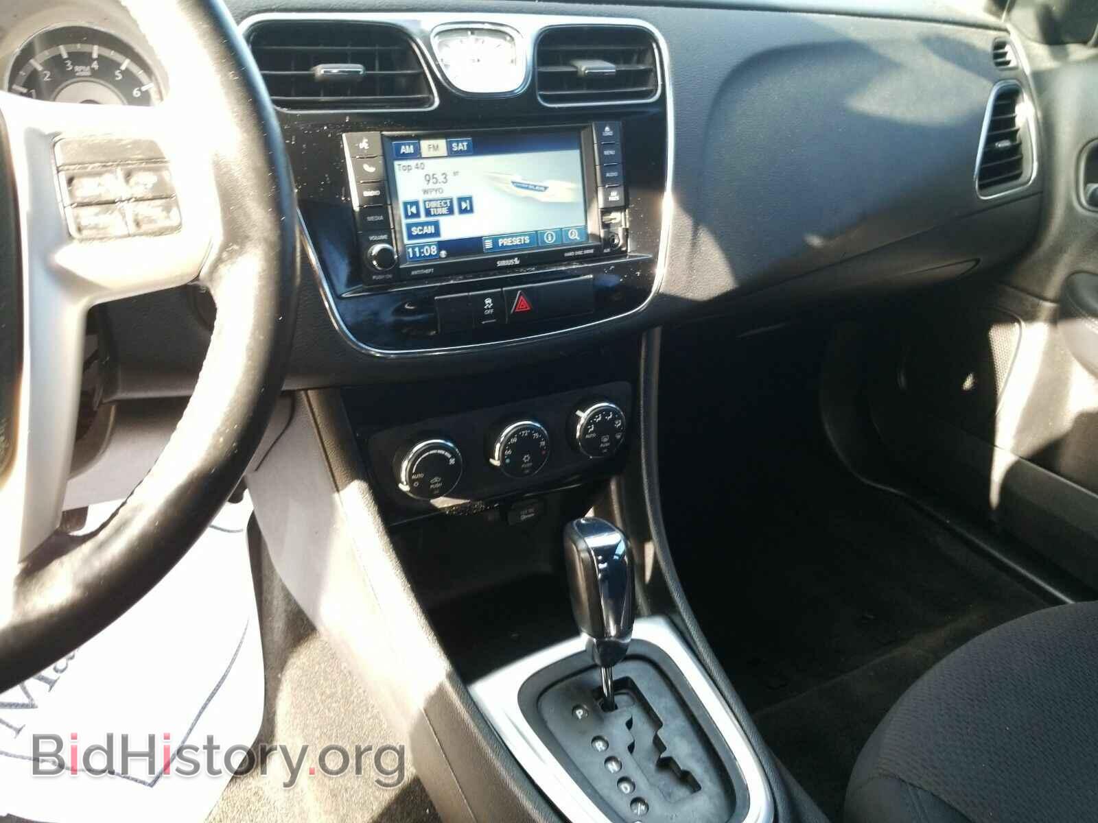 2012 Chrysler 200 - VIN: 1C3CCBBG0CN283232 - Фото 4