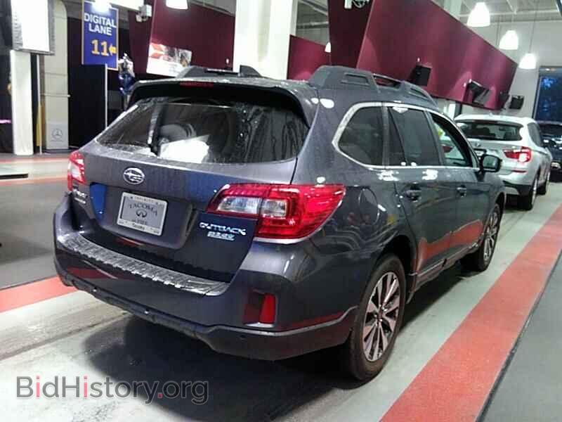 2017 Subaru Outback - VIN: 4S4BSANC9H3318121 - Фото 2