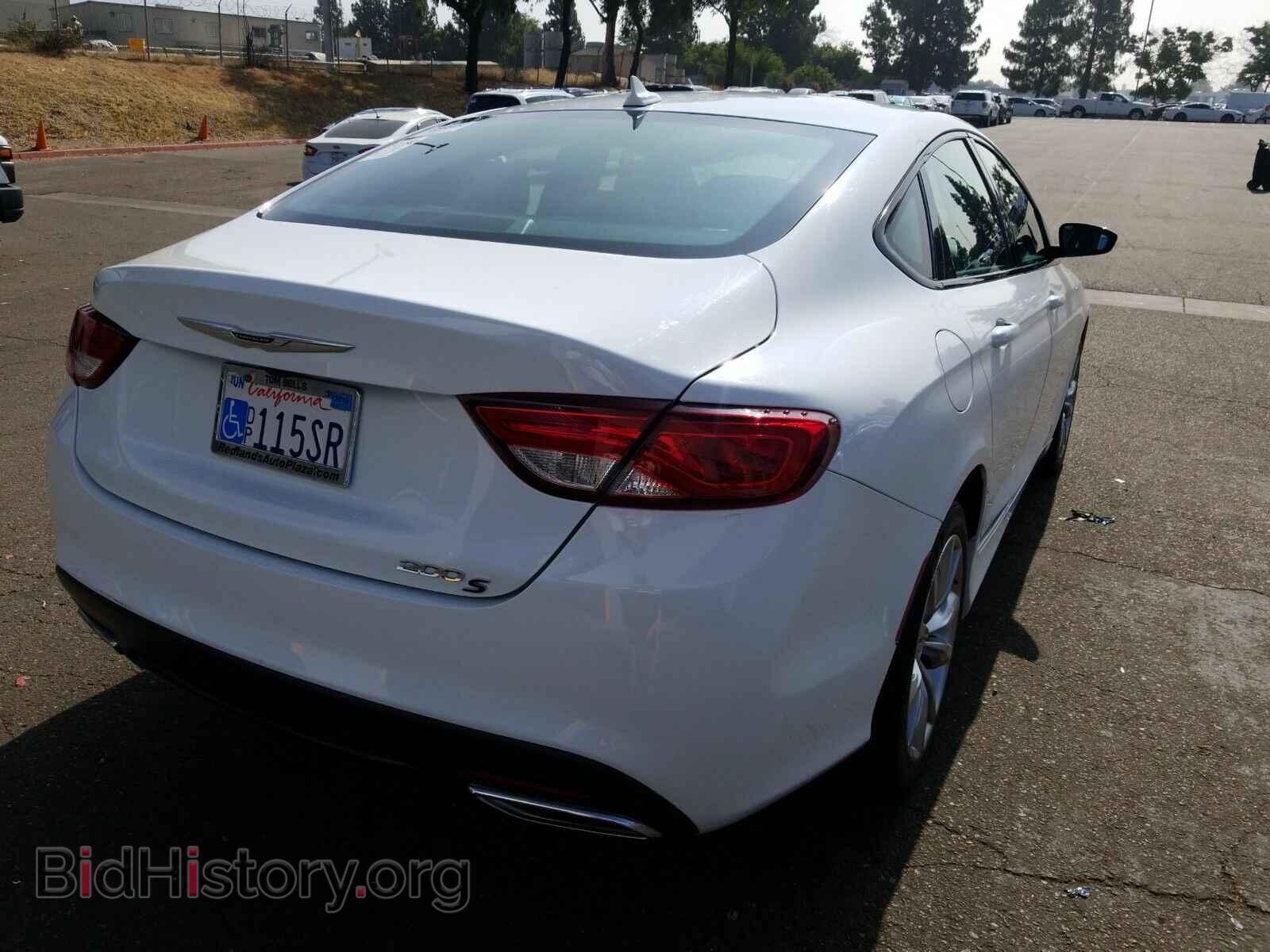 2016 Chrysler 200 - VIN: 1C3CCCBG4GN161792 - Фото 2