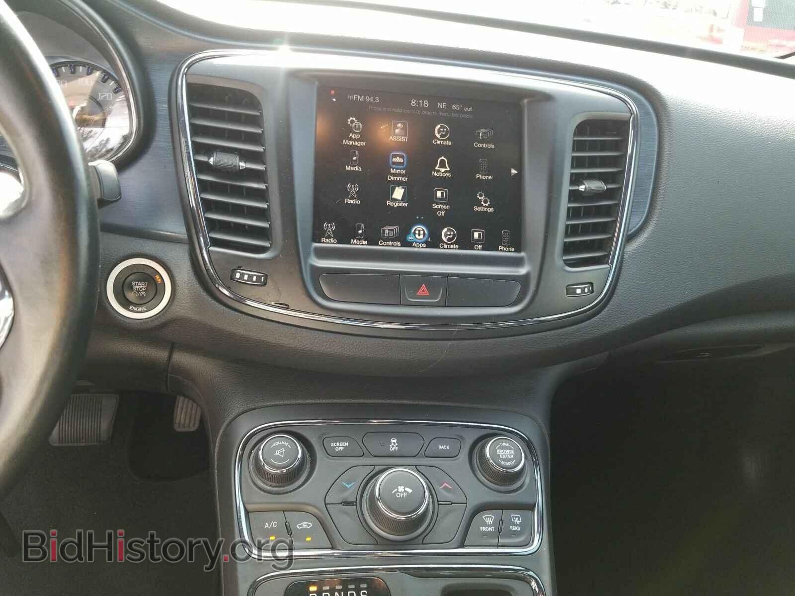 2016 Chrysler 200 - VIN: 1C3CCCBG4GN161792 - Фото 4