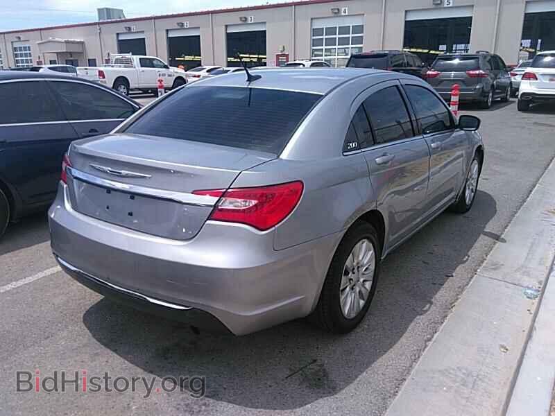2013 Chrysler 200 - VIN: 1C3CCBABXDN611604 - Фото 2