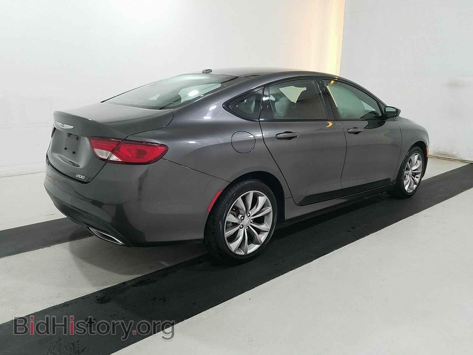 2016 Chrysler 200 - VIN: 1C3CCCBB4GN117621 - Photo 4