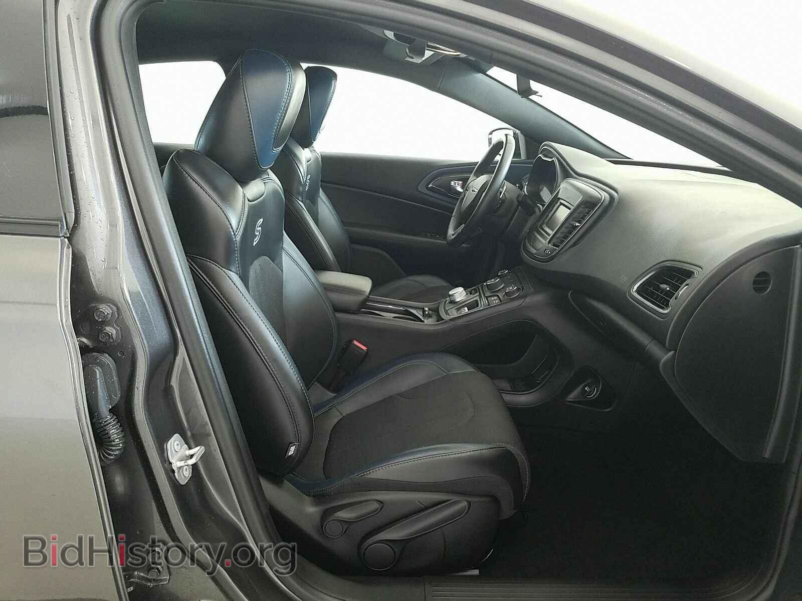 2016 Chrysler 200 - VIN: 1C3CCCBB4GN117621 - Photo 8
