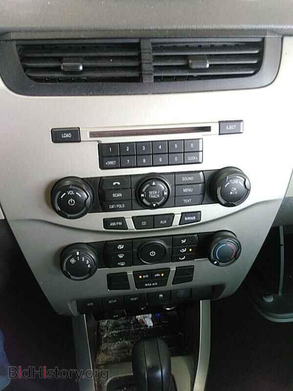2011 Ford Focus - VIN: 1FAHP3EN3BW177023 - Фото 4