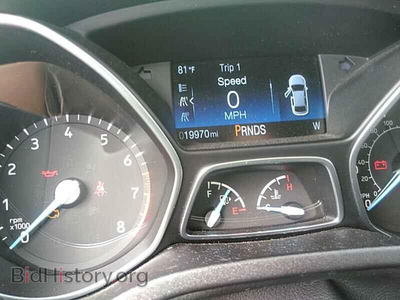 2016 Ford Focus - VIN: 1FADP3FEXGL350820 - Photo 5