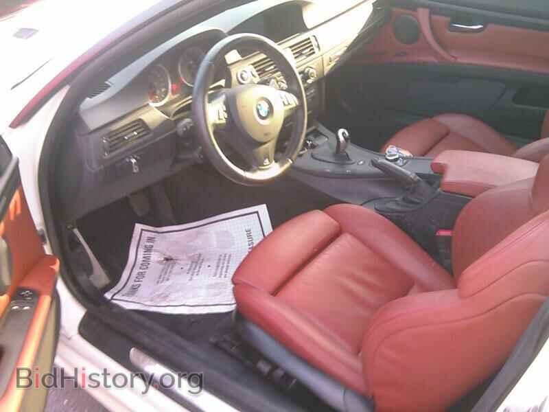 2011 BMW M3 - VIN: WBSKG9C51BE797258 - Фото 3