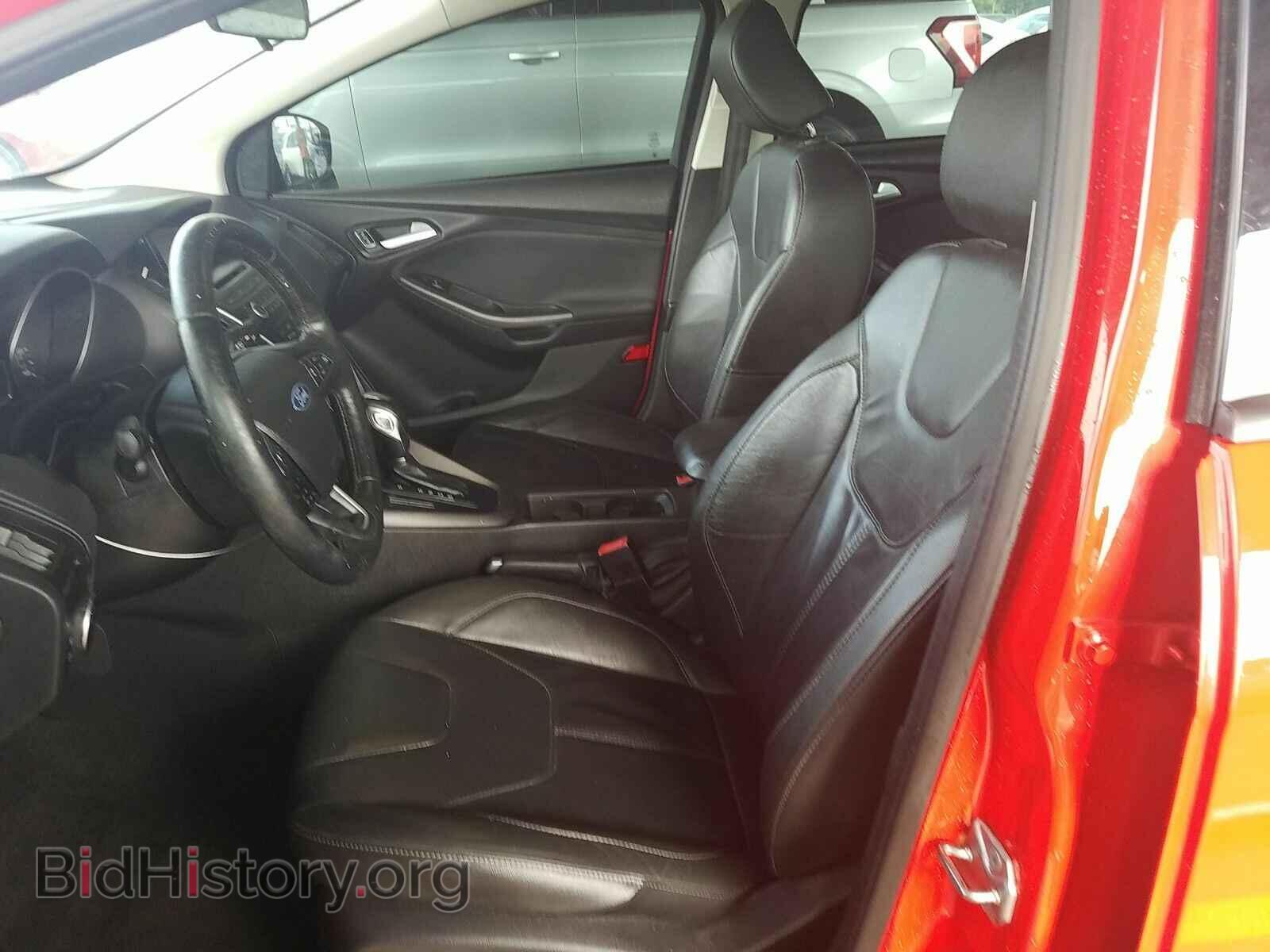 2016 Ford Focus - VIN: 1FADP3F26GL329954 - Фото 3