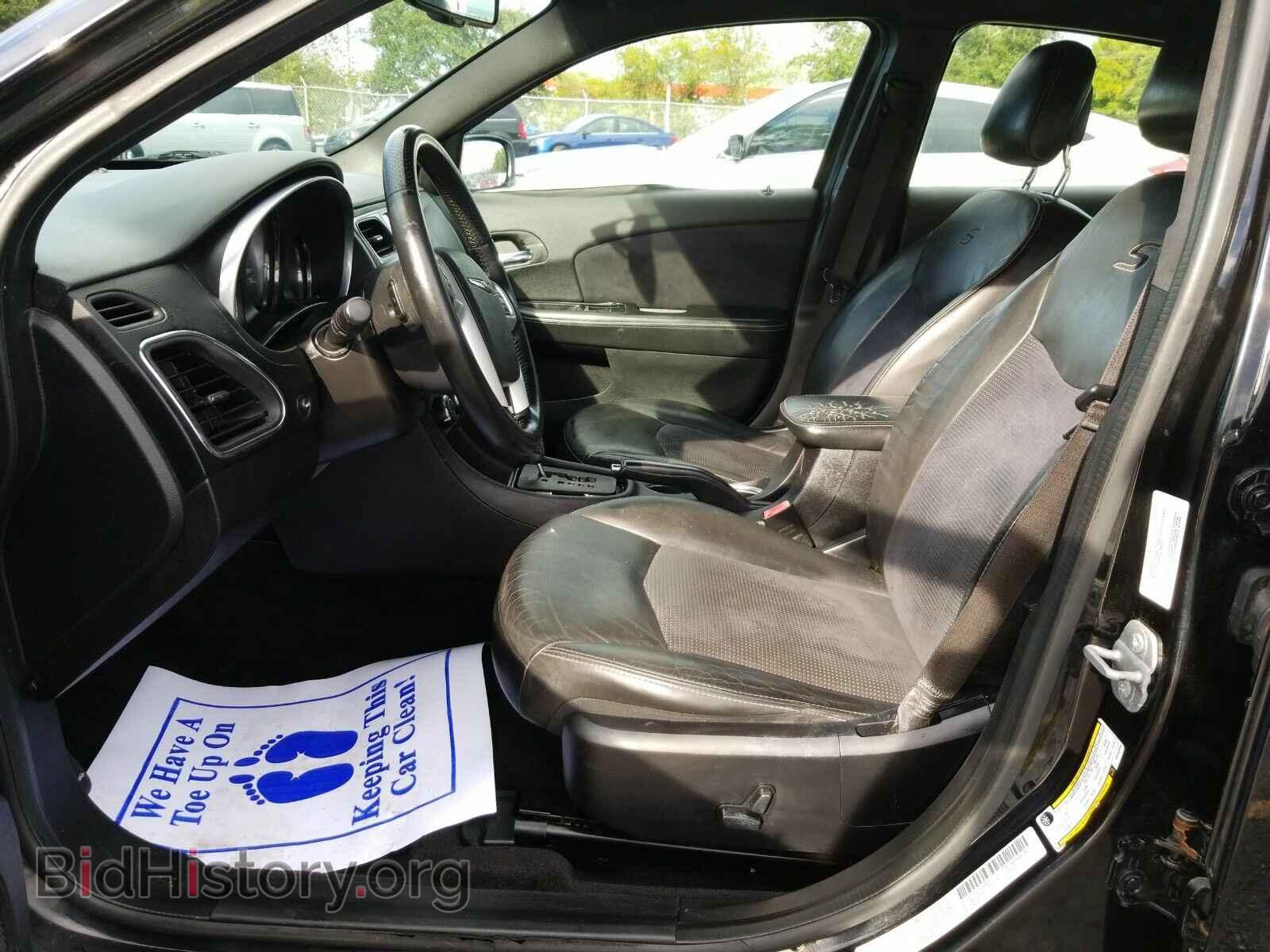 2014 Chrysler 200 - VIN: 1C3CCBCG1EN192049 - Фото 3