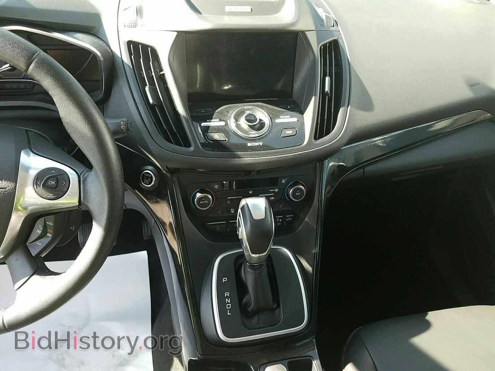 2017 Ford C-Max Energi - VIN: 1FADP5FU3HL109637 - Photo 4