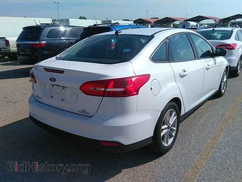 2015 Ford Focus - VIN: 1FADP3F27FL308237 - Photo 2