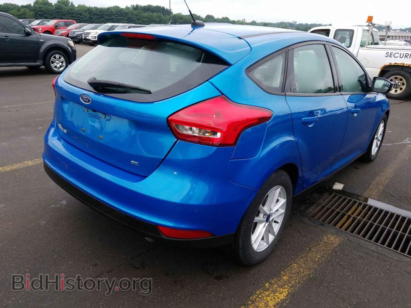 2017 Ford Focus - VIN: 1FADP3K29HL253041 - Фото 2