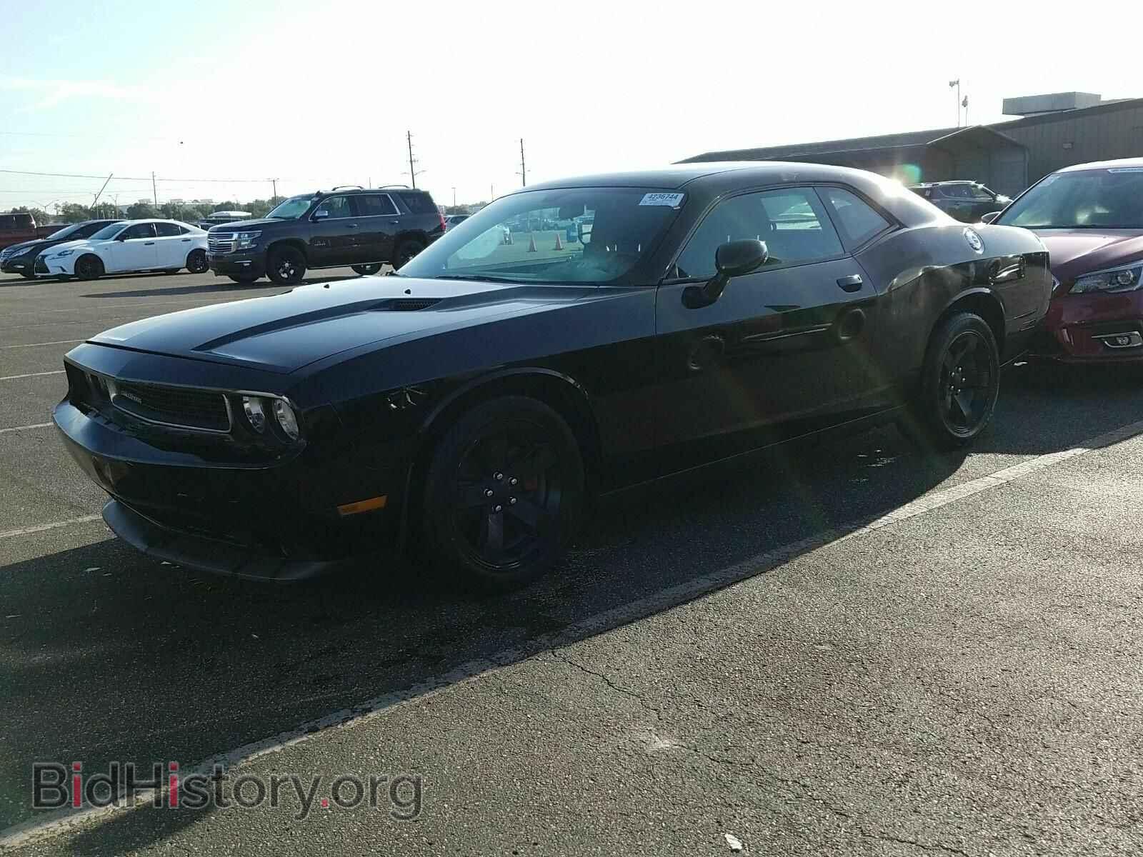 Photo 2C3CDYAG4EH149384 - Dodge Challenger 2014