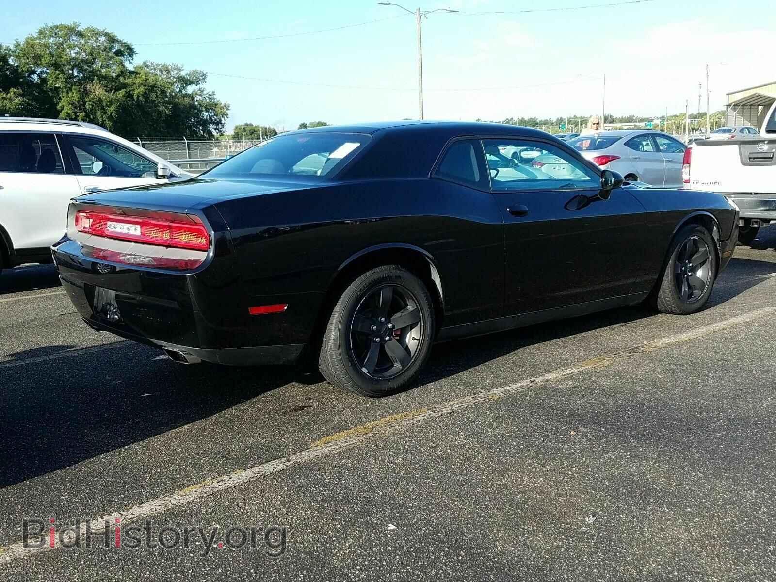 2014 Dodge Challenger - VIN: 2C3CDYAG4EH149384 - Фото 2