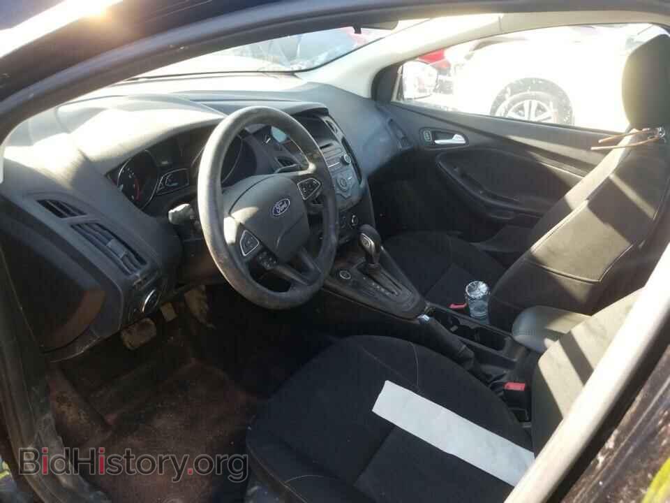 2017 Ford Focus - VIN: 1FADP3F21HL348381 - Фото 3