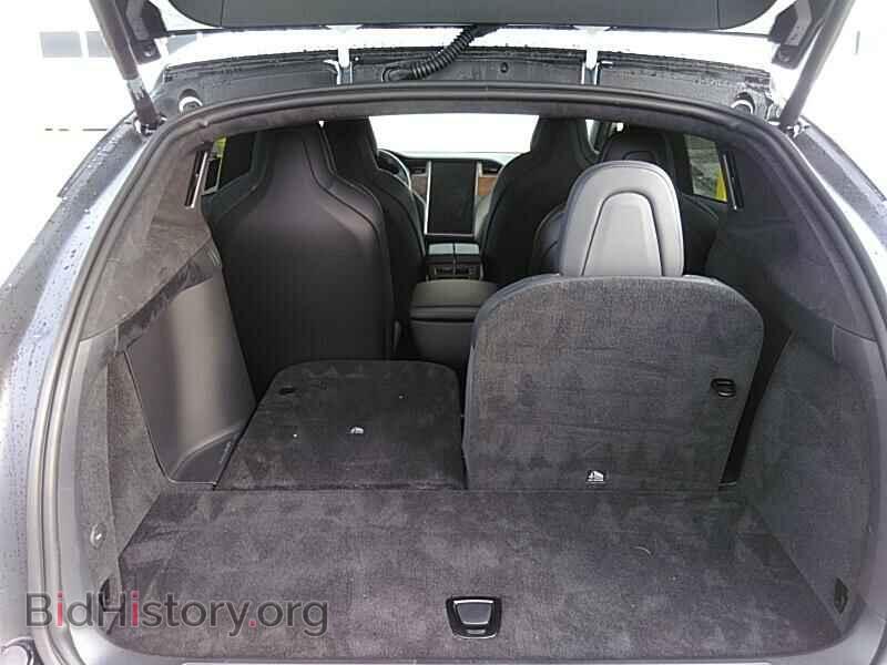 2018 Tesla Model X - VIN: 5YJXCBE29JF104002 - Фото 7