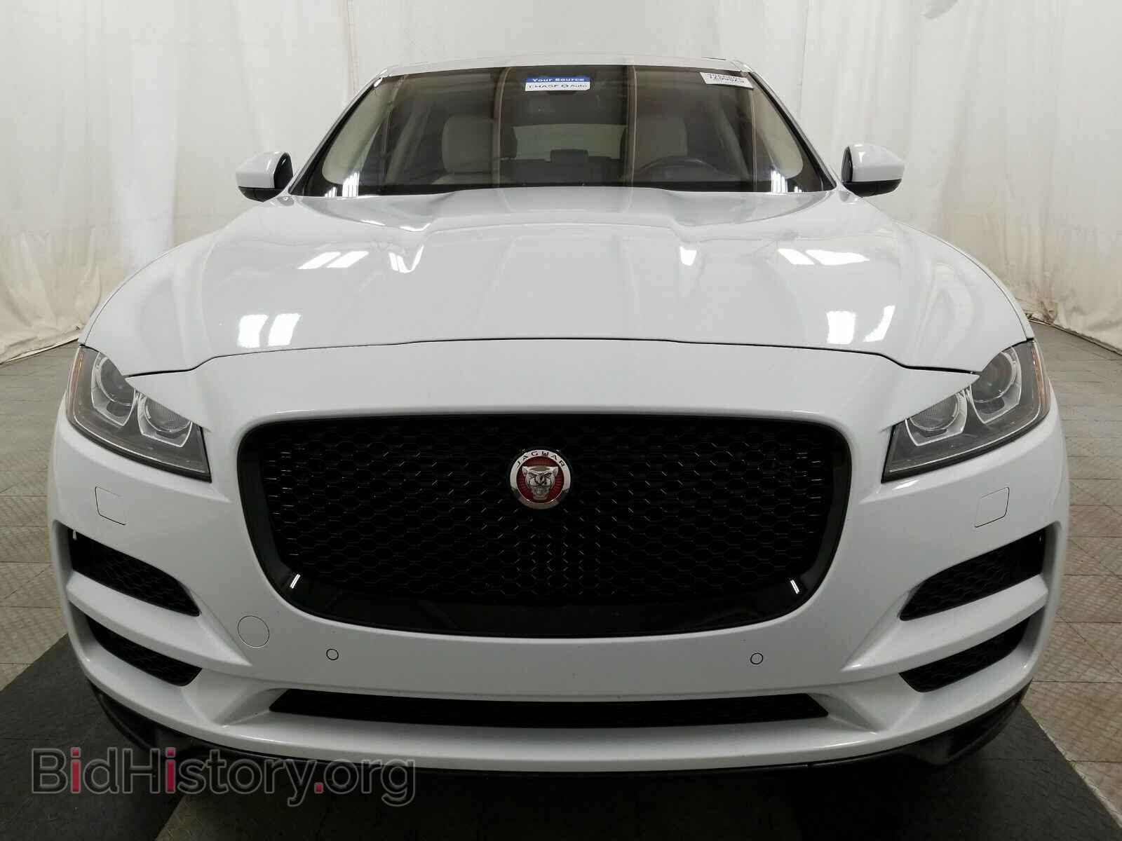 2017 Jaguar F-PACE - VIN: SADCK2BV8HA062378 - Фото 2