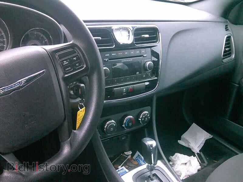 2013 Chrysler 200 - VIN: 1C3CCBAB6DN640887 - Фото 4