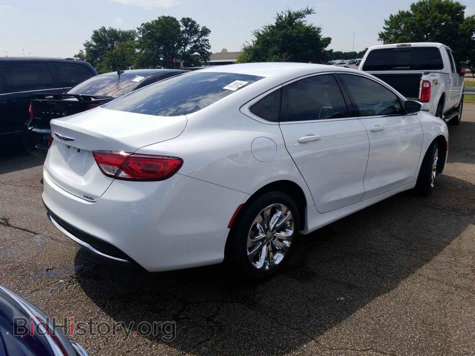 2016 Chrysler 200 - VIN: 1C3CCCAB4GN102022 - Фото 2